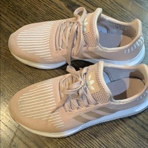 Adidas Swift Run Sneaker